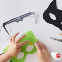 Maska kota DIY: Szablony, instrukcje krok po kroku. Zaskocz wszystkich!