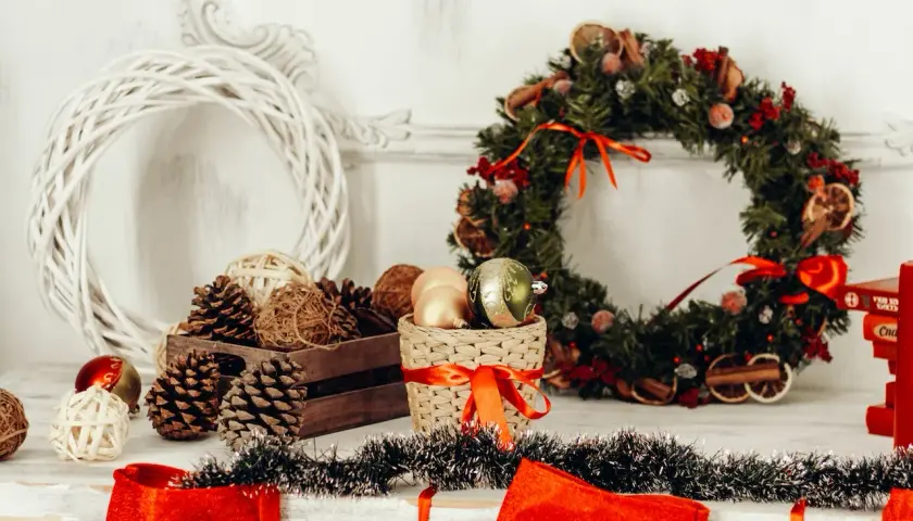 DIY Boże Narodzenie: Stwórz magiczne ozdoby i oszczędź!