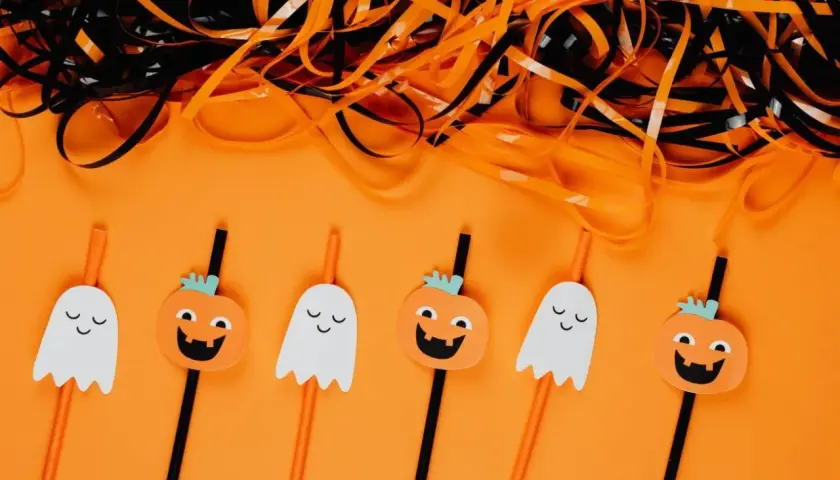Magia Halloween DIY: Stwórz unikalne ozdoby z papieru i dyni!