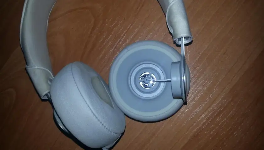 Jak naprawić słuchawki bezprzewodowe? Proste triki DIY w domu!