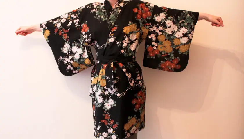 Jak uszyć kimono? Kompletny poradnik DIY dla każdego!